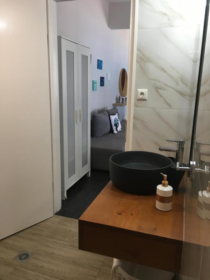 Secret Bay Apartment Palaiontsiflikion Bagian luar foto