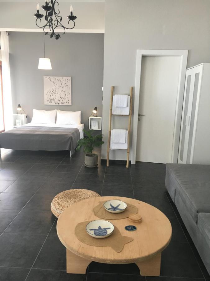 Secret Bay Apartment Palaiontsiflikion Bagian luar foto
