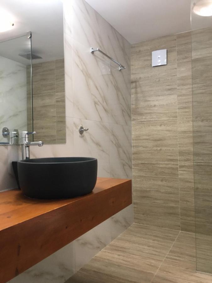Secret Bay Apartment Palaiontsiflikion Bagian luar foto